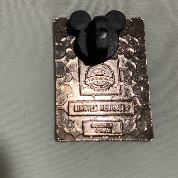 Disney LTD edition, Trading Pin, Cheshire Cat from Alice in Wonderland. - Picture 3 of 3